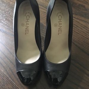 Chanel Black Pumps